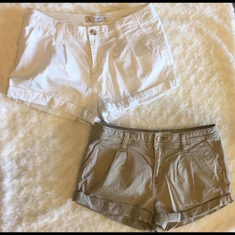 Abercrombie & Fitch Shorts Size 0 Khaki + White